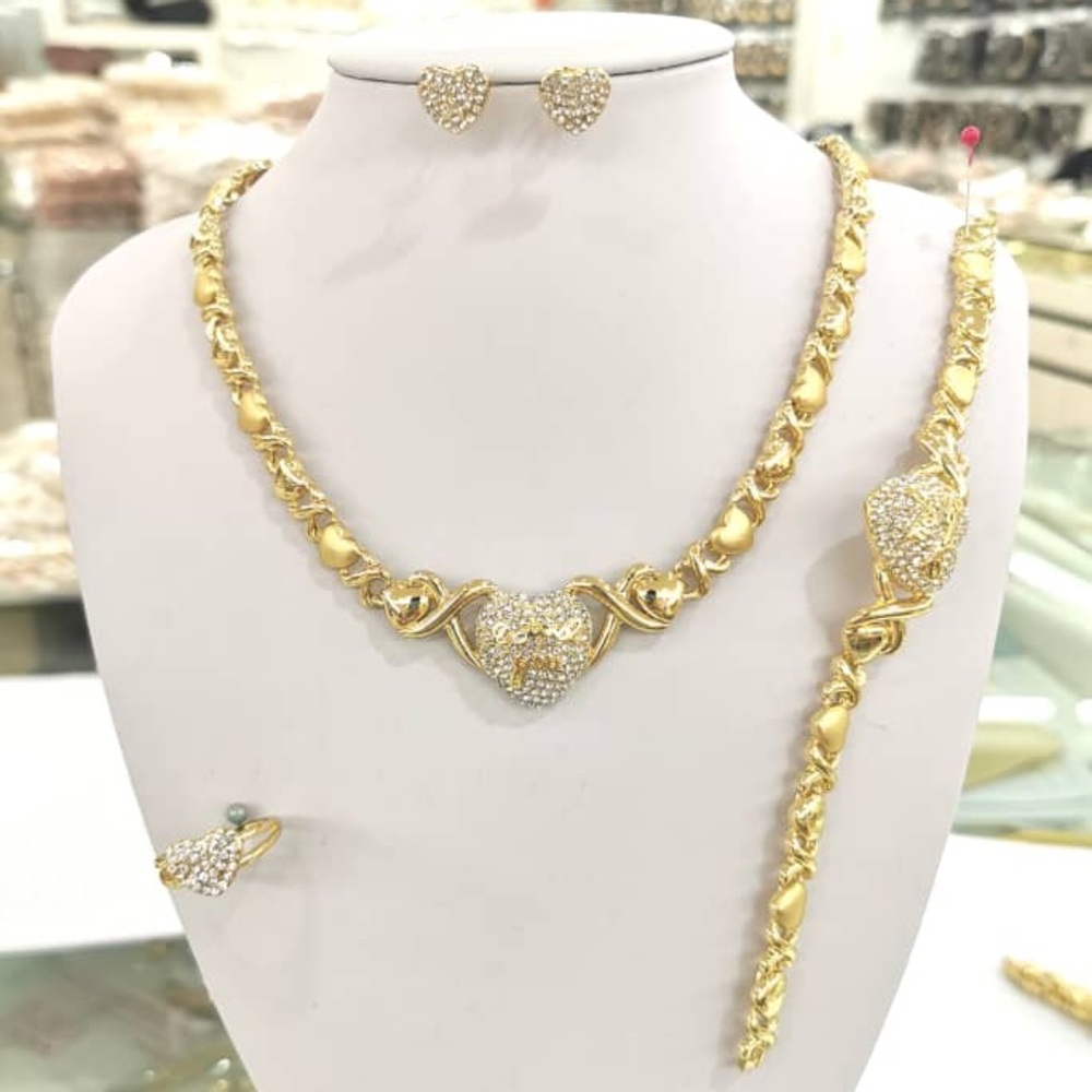 Xoxo jewelry set
